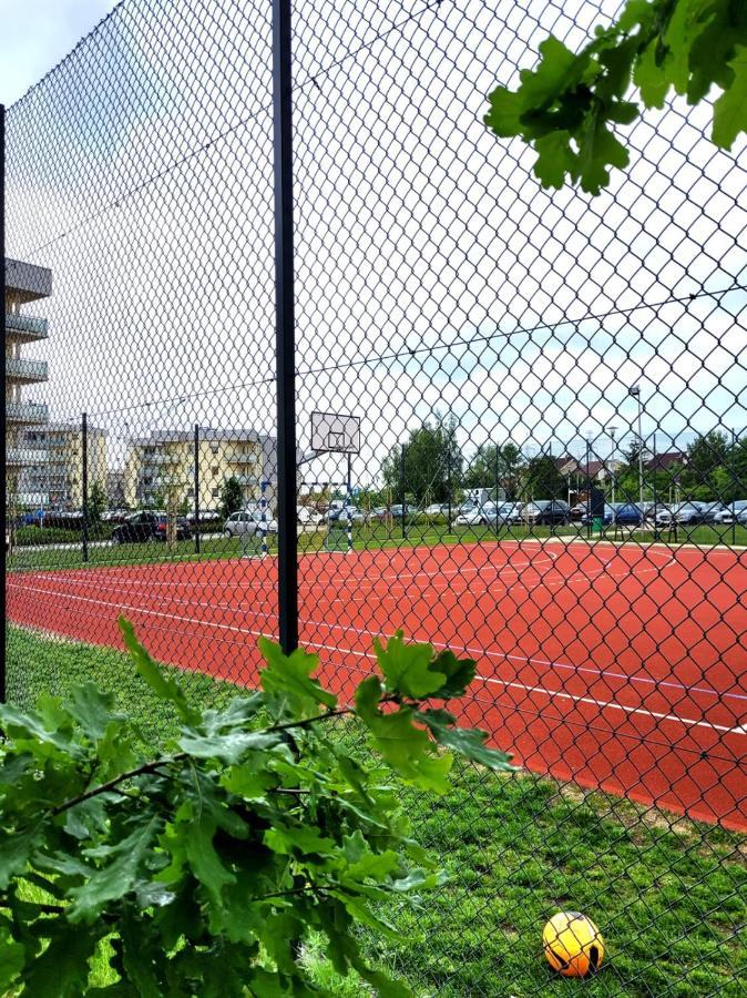Park Apartament Z Duzym Tarasem - Proplace ゴジュフ・ヴィエルコポルスキ エクステリア 写真