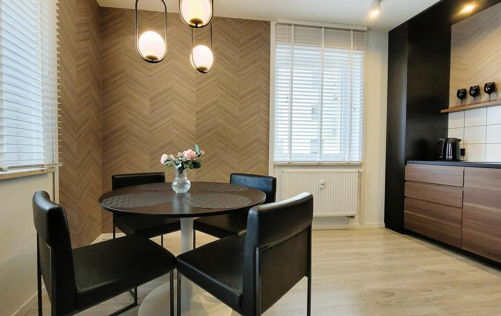 Park Apartament Z Duzym Tarasem - Proplace ゴジュフ・ヴィエルコポルスキ エクステリア 写真